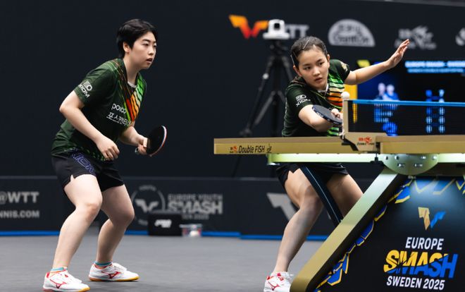 张本美和/大藤沙月晋级女双决赛张本美和与大藤沙月携手晋级女双决赛——闪耀的胜利之光